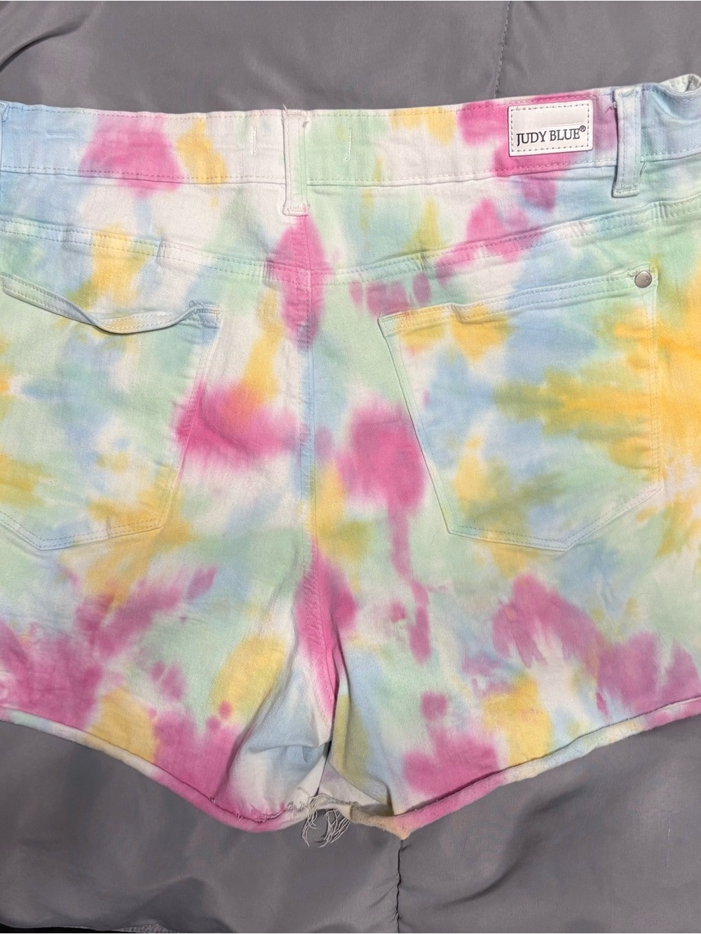Judy Blue TieDye Denim Cutoff Shorts Size 1X 14w/16w - Picture 2 of 9